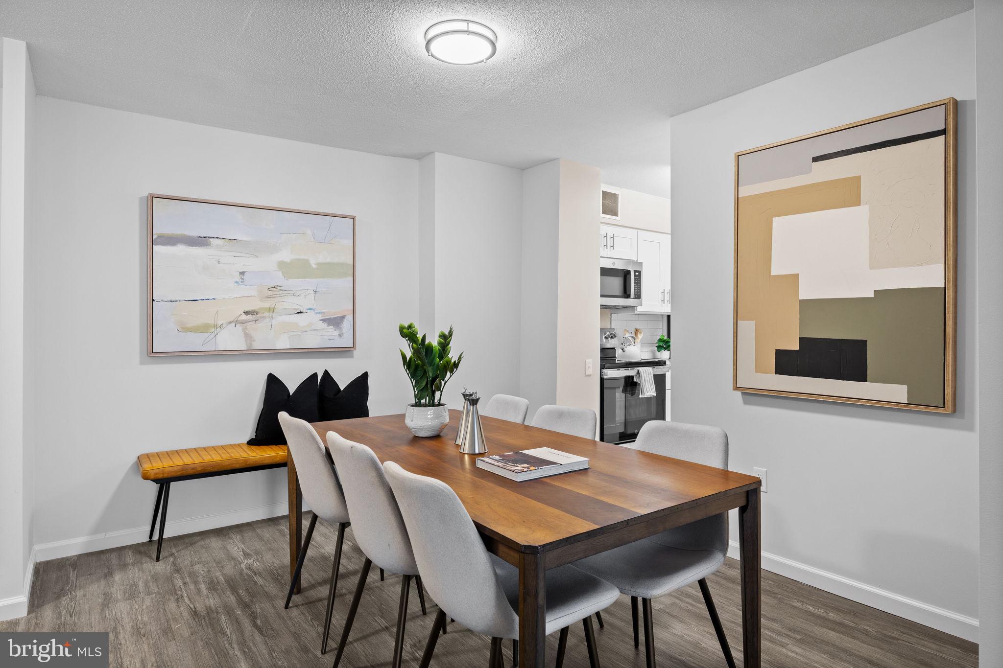 AVENUE OF THE ARTS - Residential