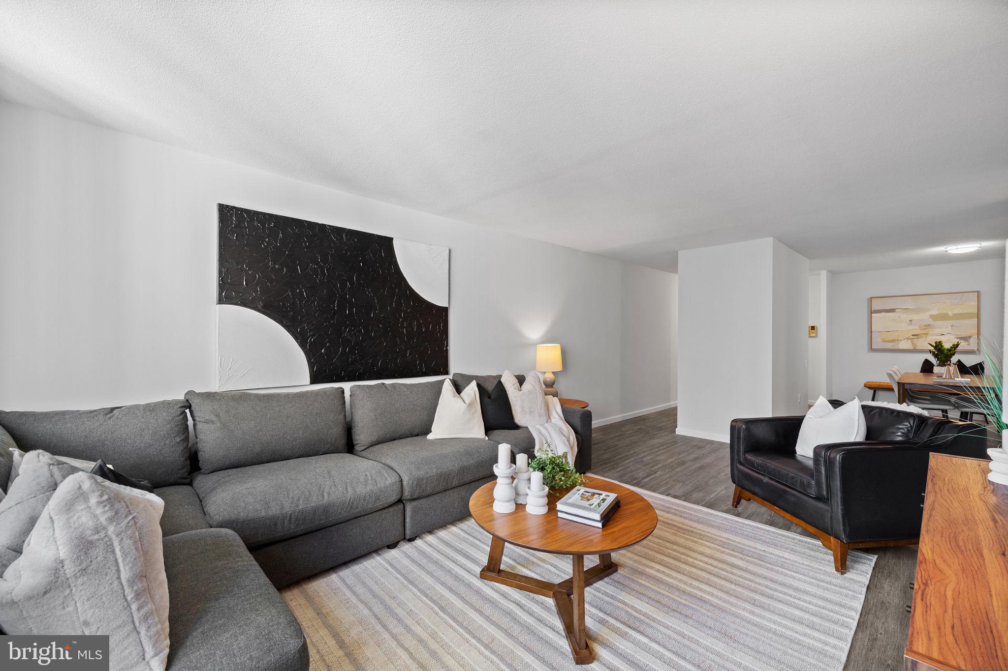 AVENUE OF THE ARTS - Residential