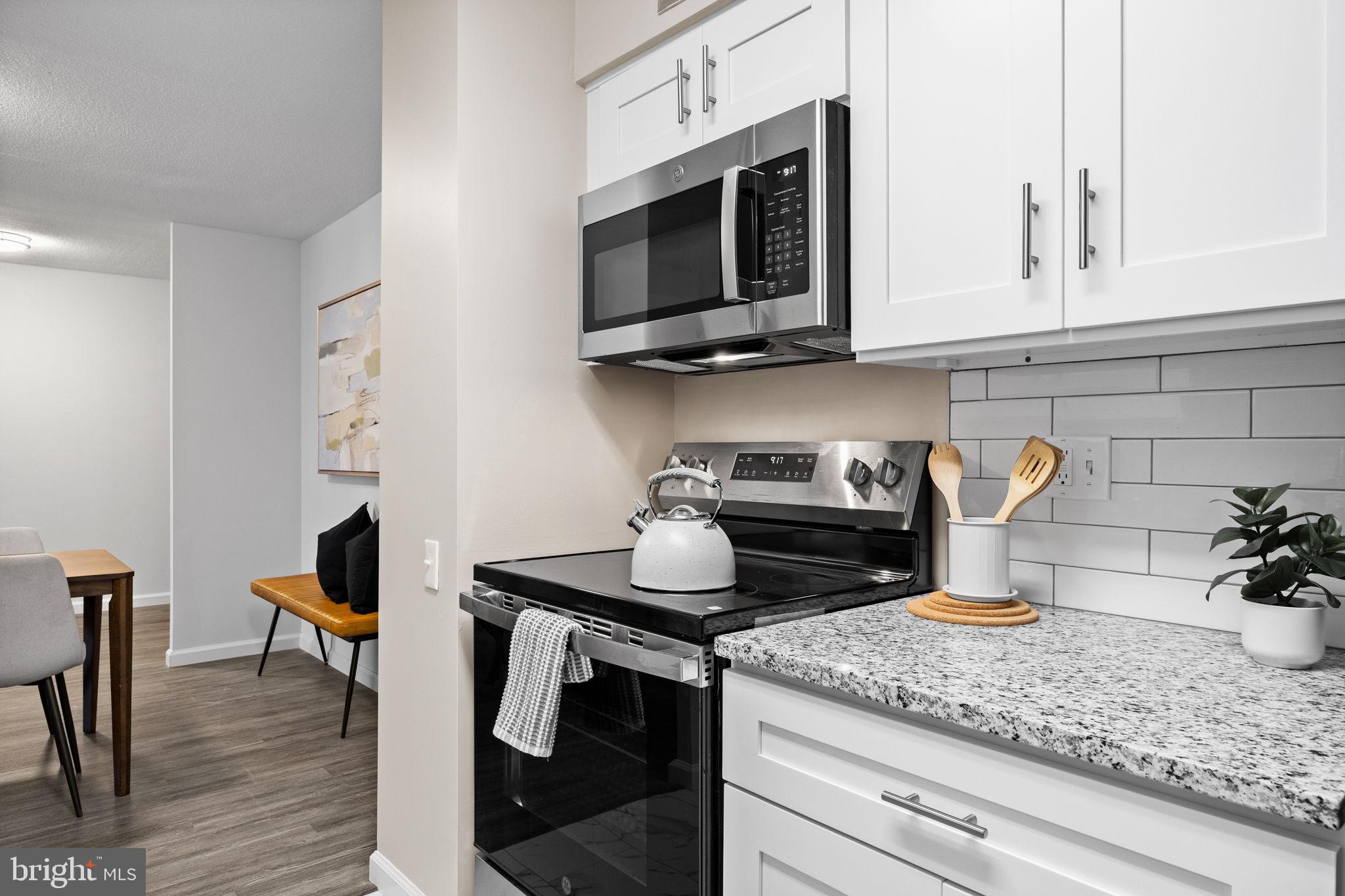 AVENUE OF THE ARTS - Residential