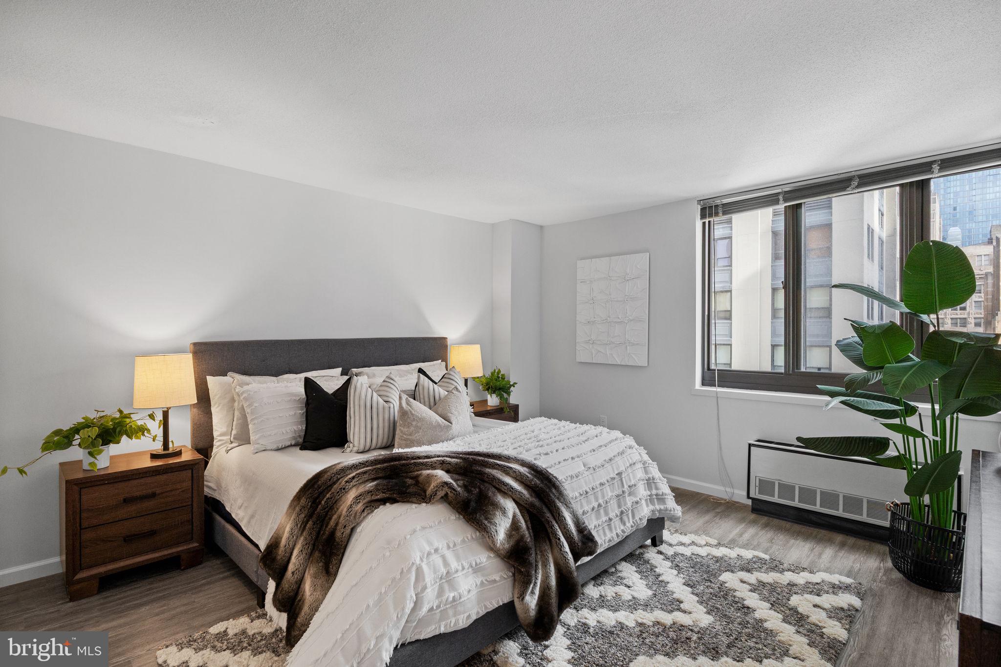 AVENUE OF THE ARTS - Residential