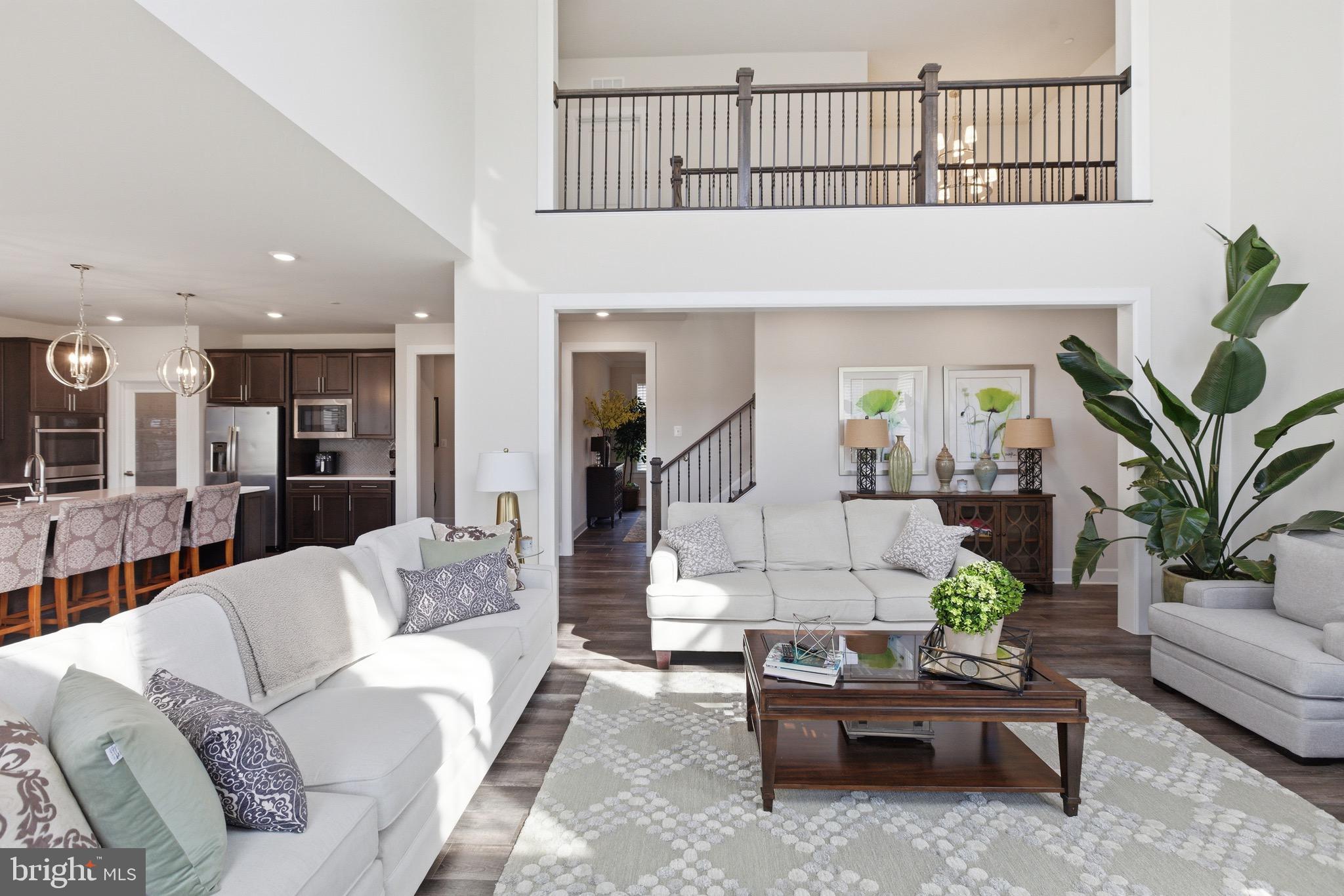 OAK CREEK CLUB - Residential