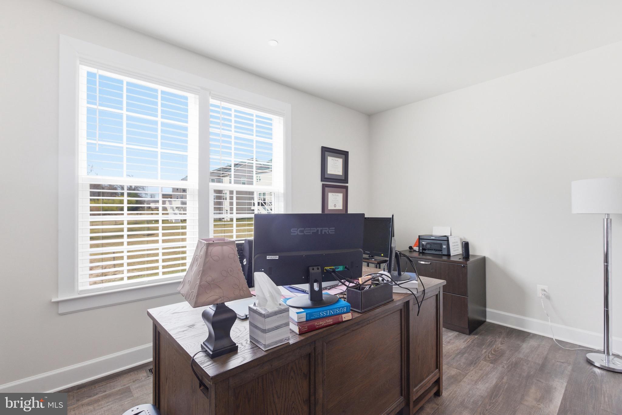 OAK CREEK CLUB - Residential