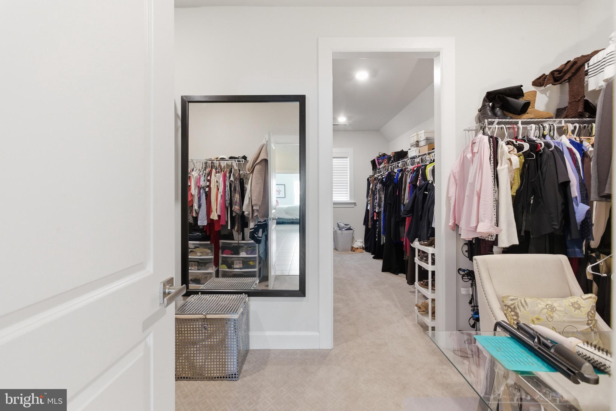 OAK CREEK CLUB - Residential