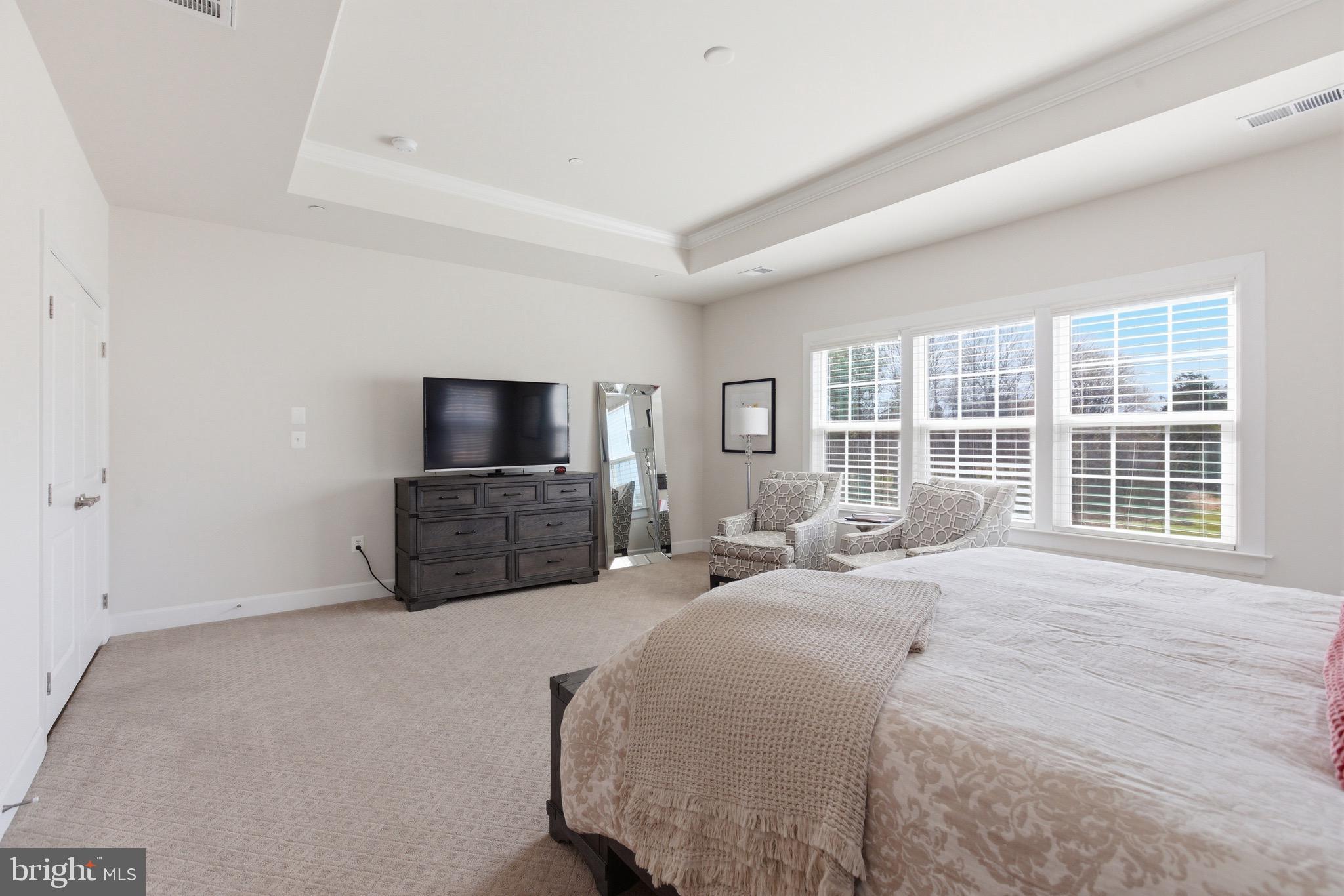 OAK CREEK CLUB - Residential