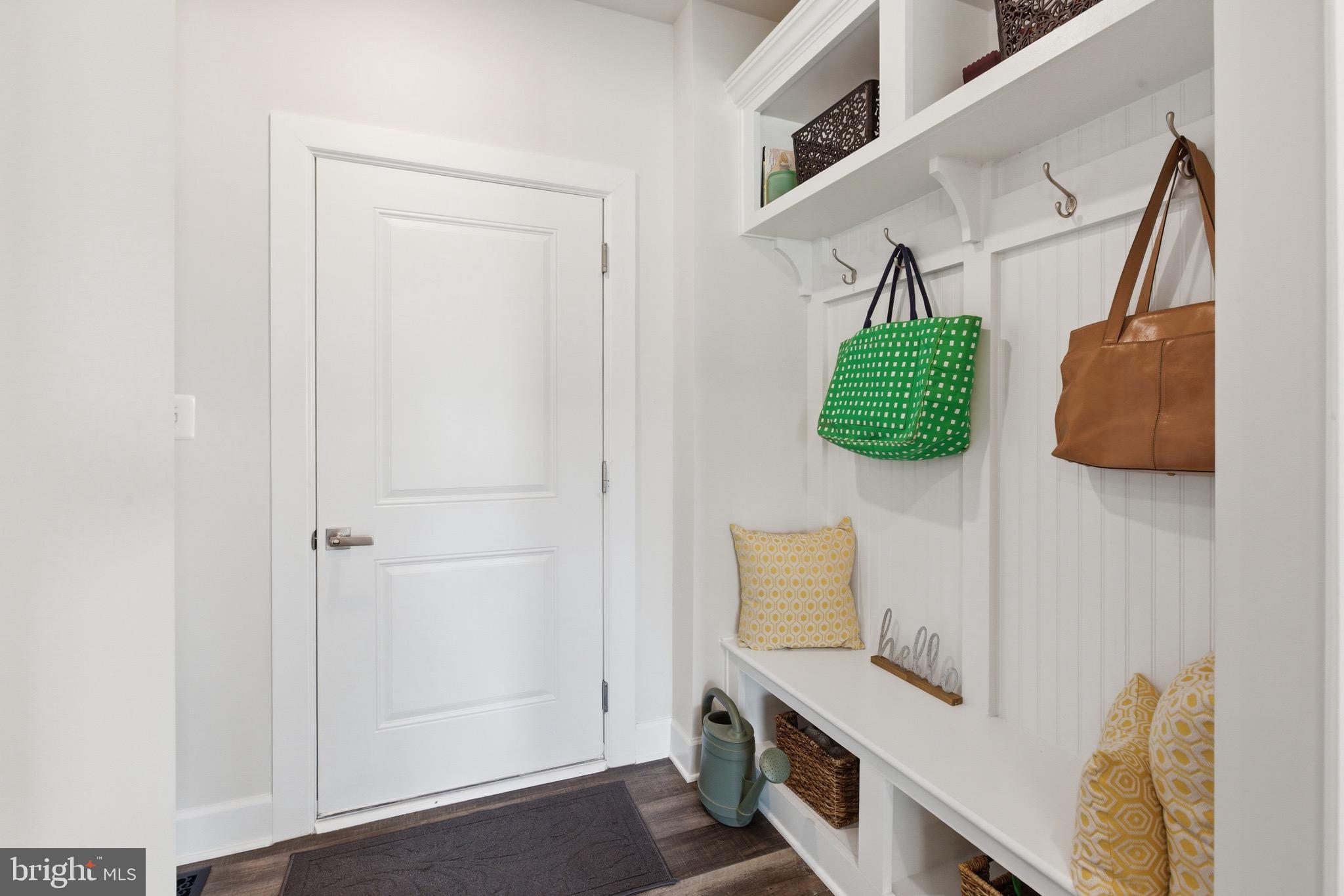 OAK CREEK CLUB - Residential