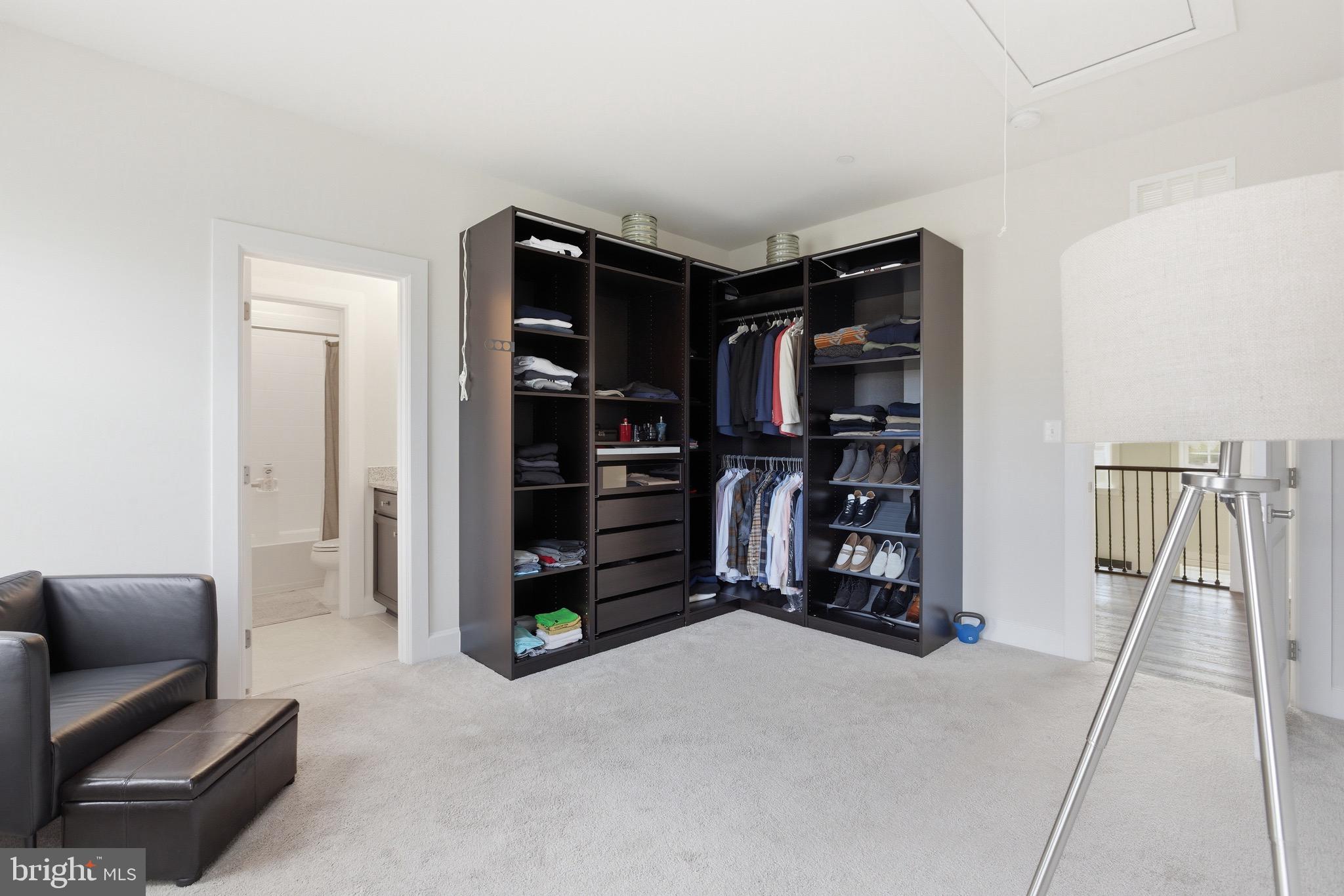 OAK CREEK CLUB - Residential