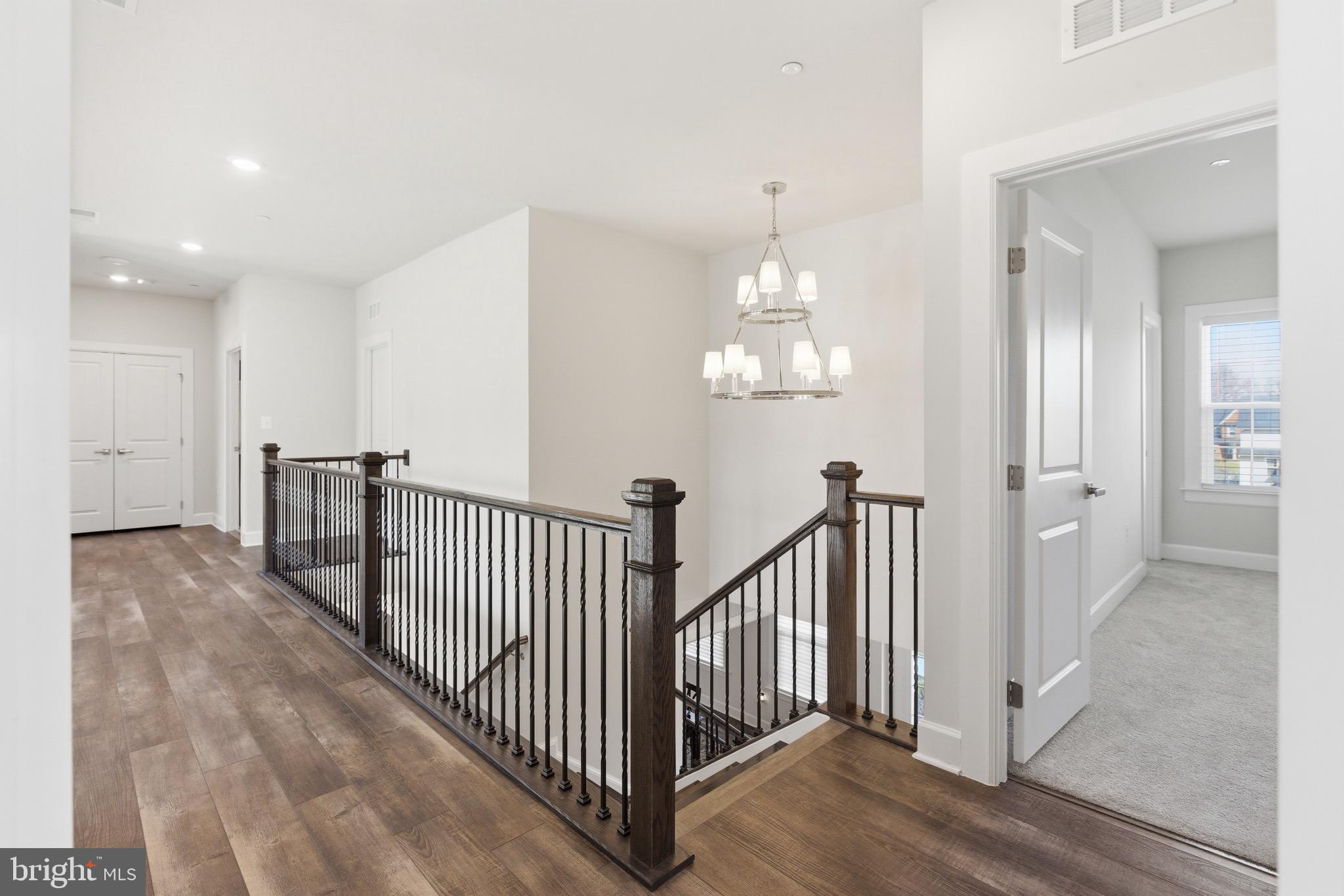 OAK CREEK CLUB - Residential