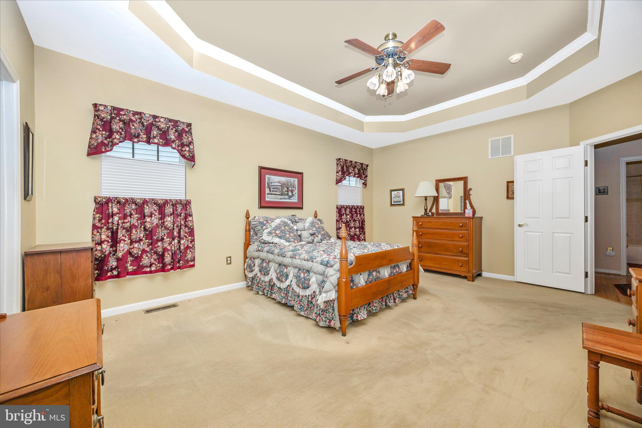 SIGNATURE CLUB AT GREENVIEW - Residential