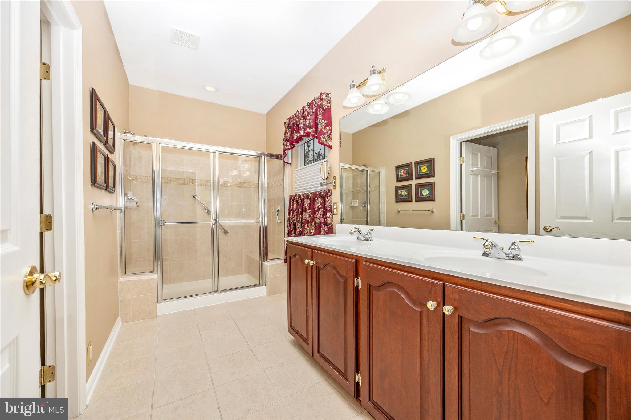 SIGNATURE CLUB AT GREENVIEW - Residential