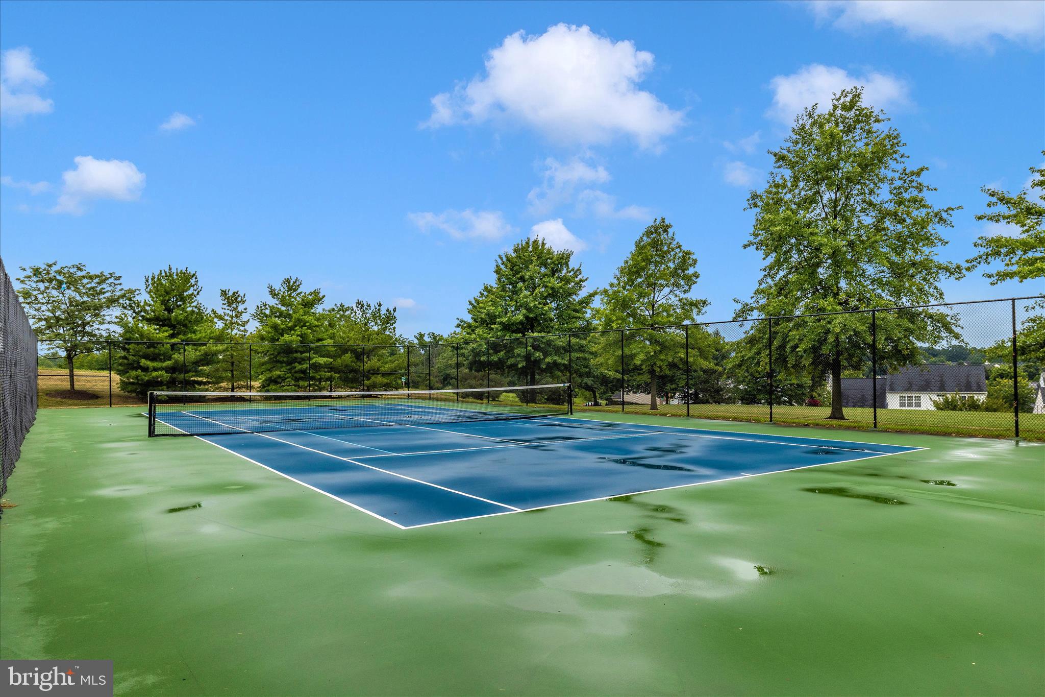 SIGNATURE CLUB AT GREENVIEW - Residential