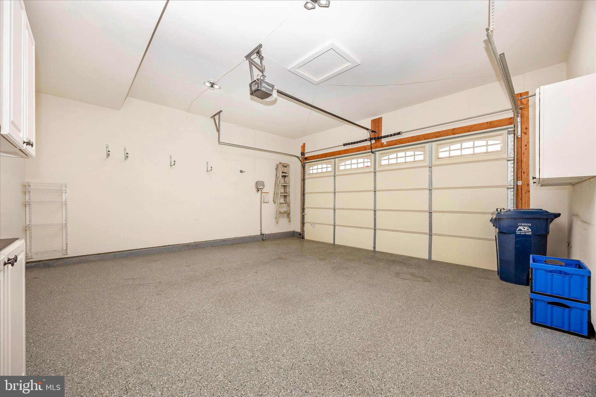 SIGNATURE CLUB AT GREENVIEW - Residential