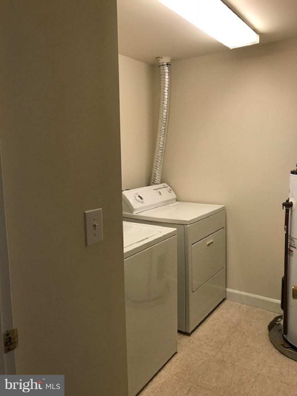 FARMINGDALE - Residential Lease