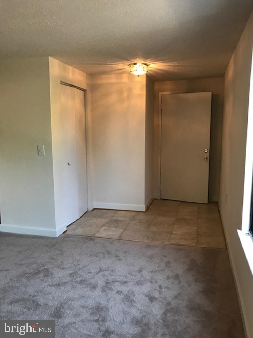 FARMINGDALE - Residential Lease