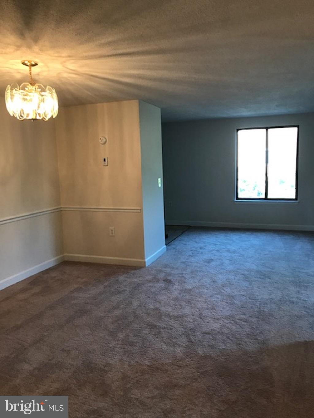 FARMINGDALE - Residential Lease