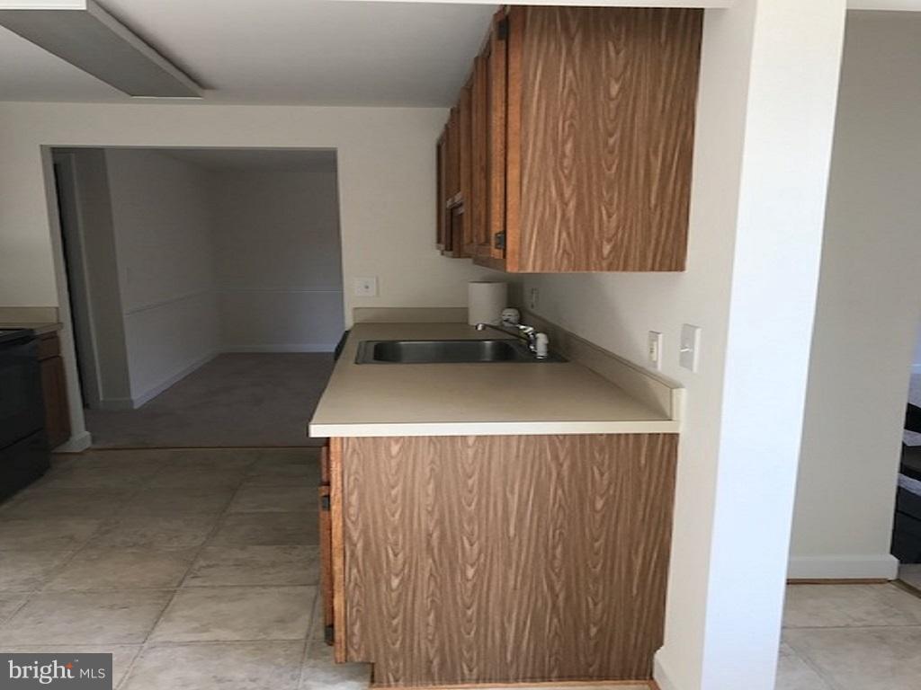 FARMINGDALE - Residential Lease