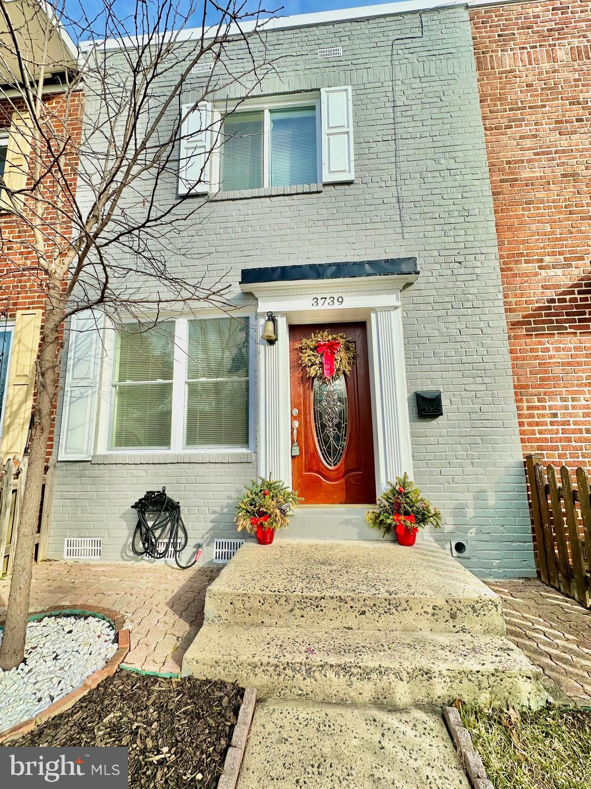 HUME SPRINGS - Residential