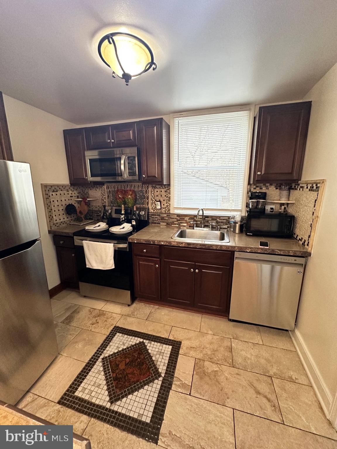 HUME SPRINGS - Residential