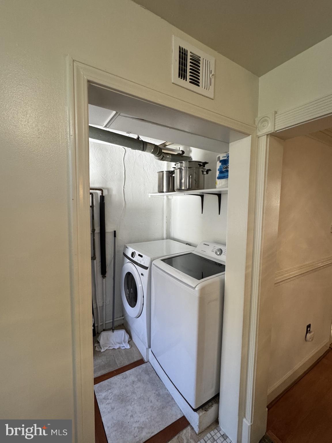 HUME SPRINGS - Residential