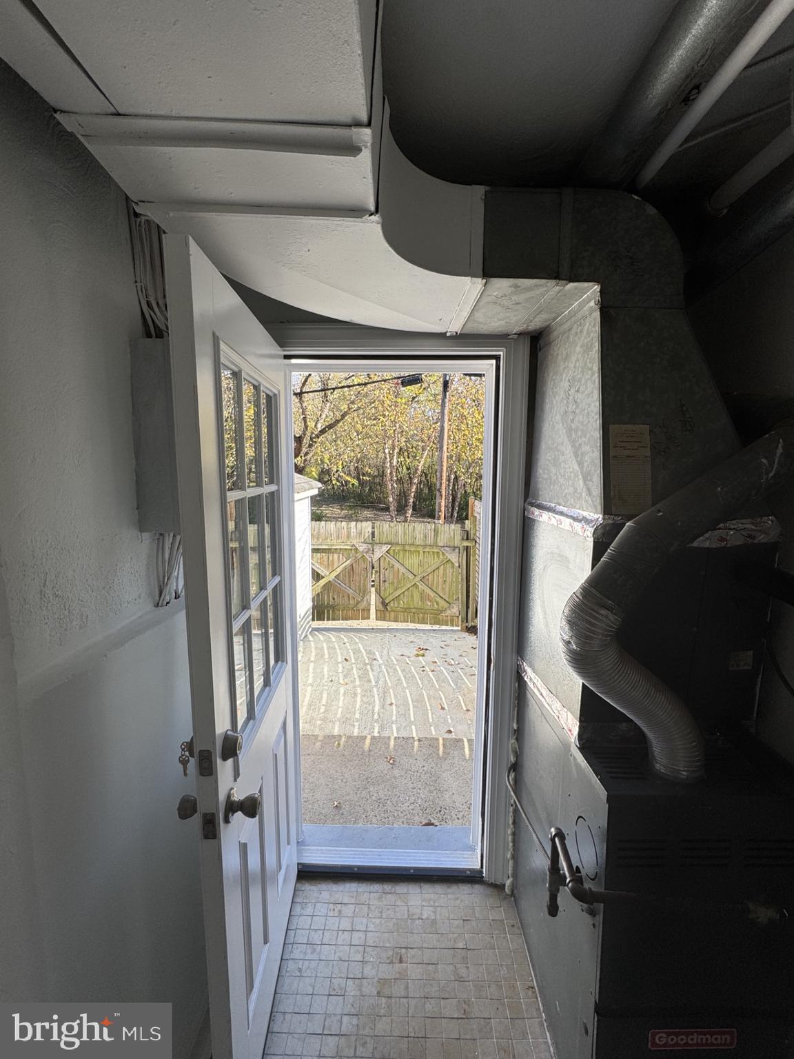 HUME SPRINGS - Residential