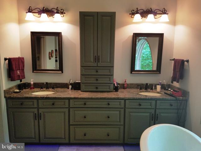 MORGANS RIDGE - Residential