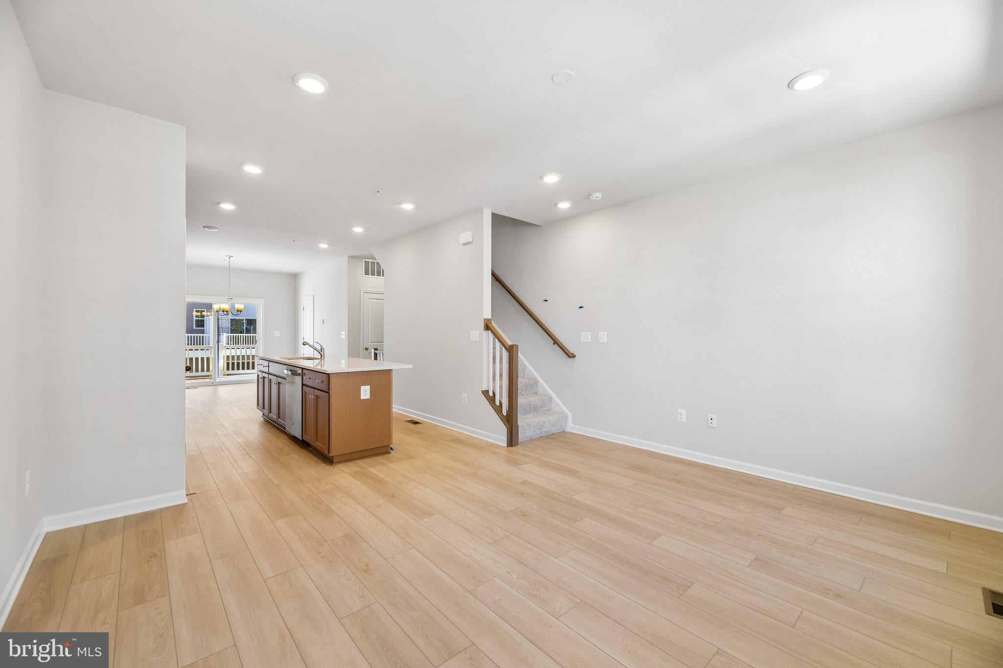 2857 AIDEN WAY