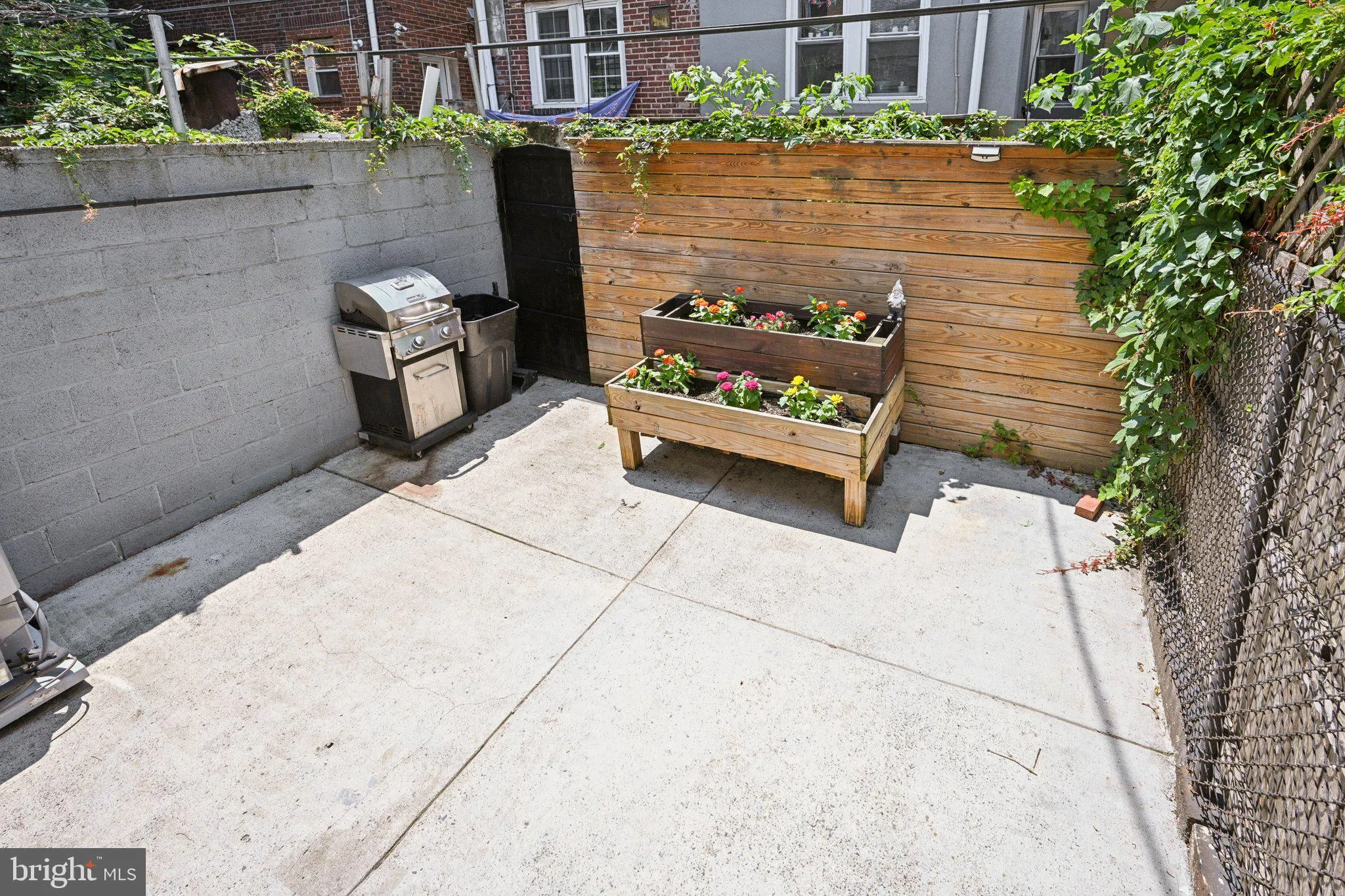 Philadelphia, Pennsylvania 19146, United States, 3 Bedrooms Bedrooms, ,2 BathroomsBathrooms,Residential,Coming Soon,161945