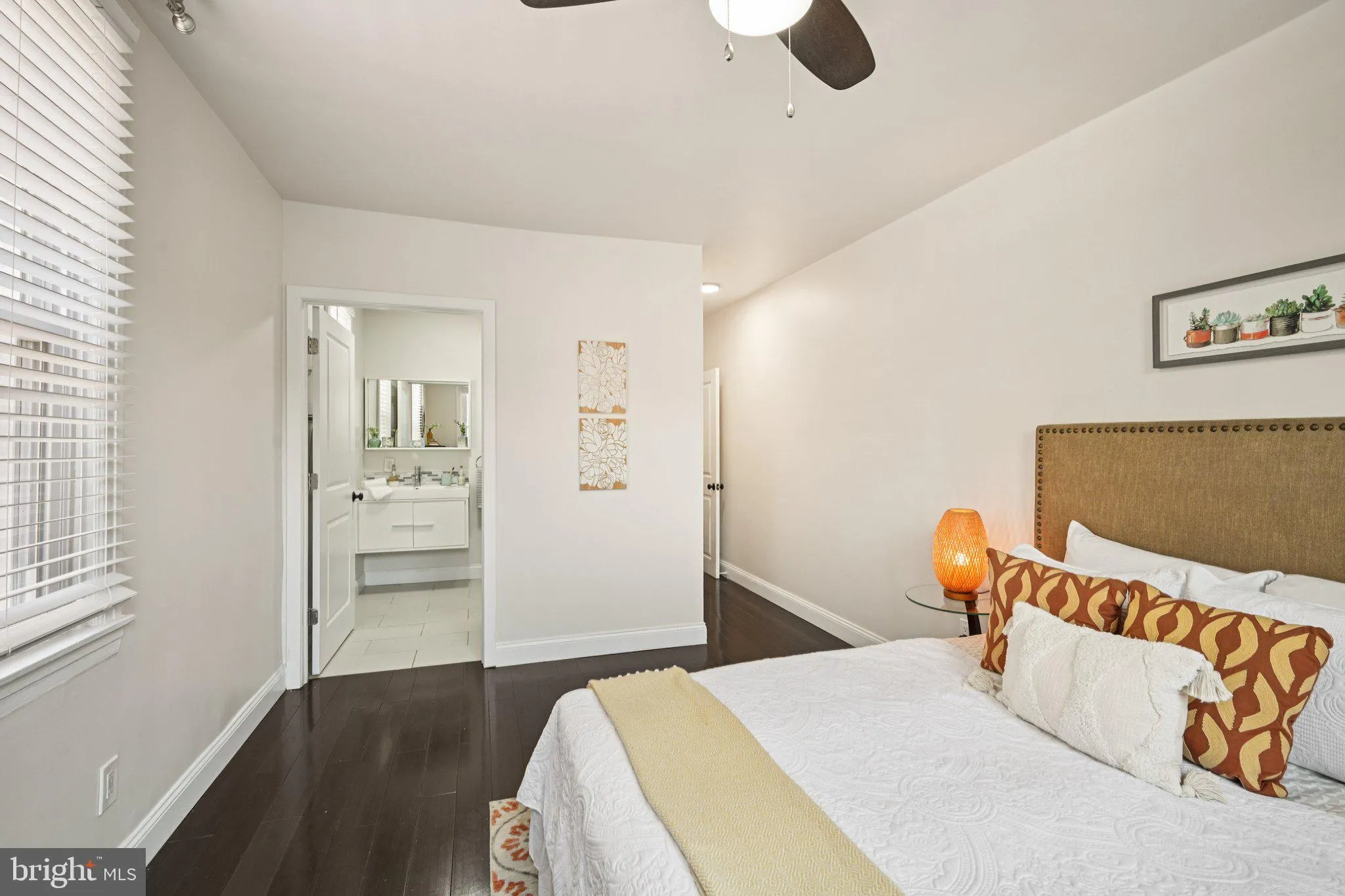 Philadelphia, Pennsylvania 19146, United States, 3 Bedrooms Bedrooms, ,2 BathroomsBathrooms,Residential,Coming Soon,161945