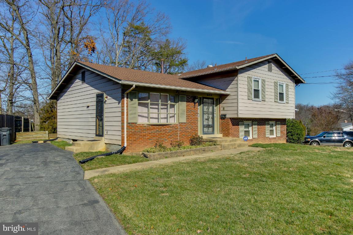 WHITFIELD WOODS - Residential