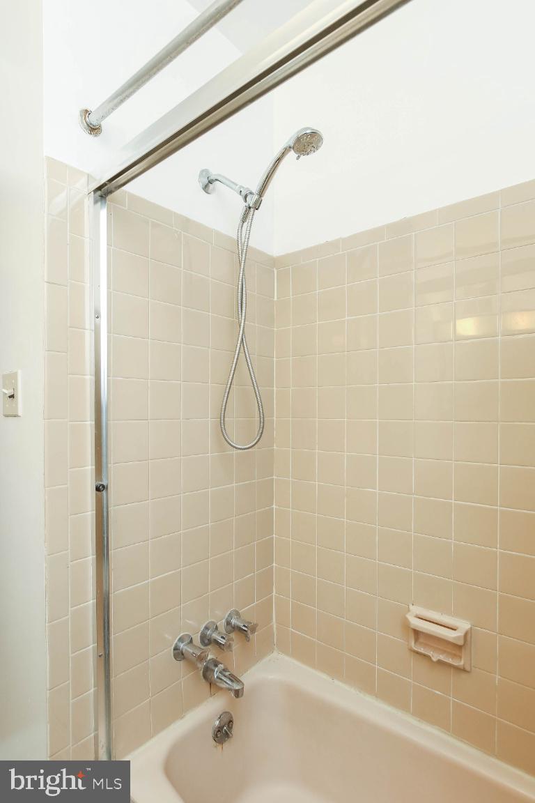 WHITFIELD WOODS - Residential