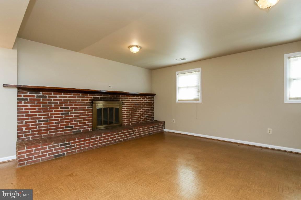 WHITFIELD WOODS - Residential