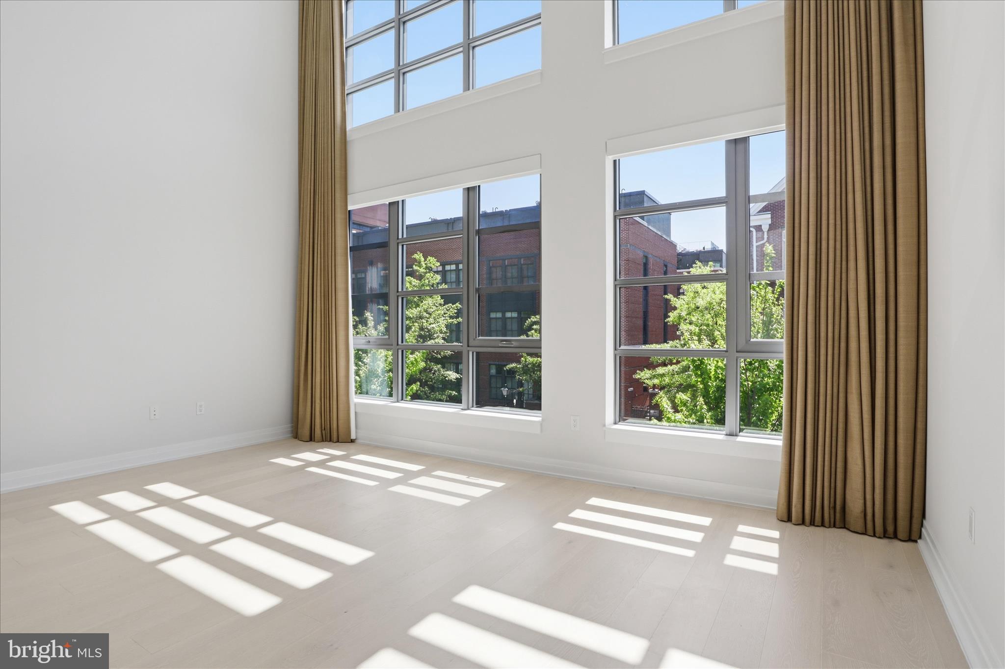 1201 N ROYAL STREET 215