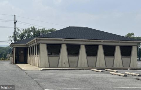 205 S VIKING WAY MARTINSBURG WV 25401