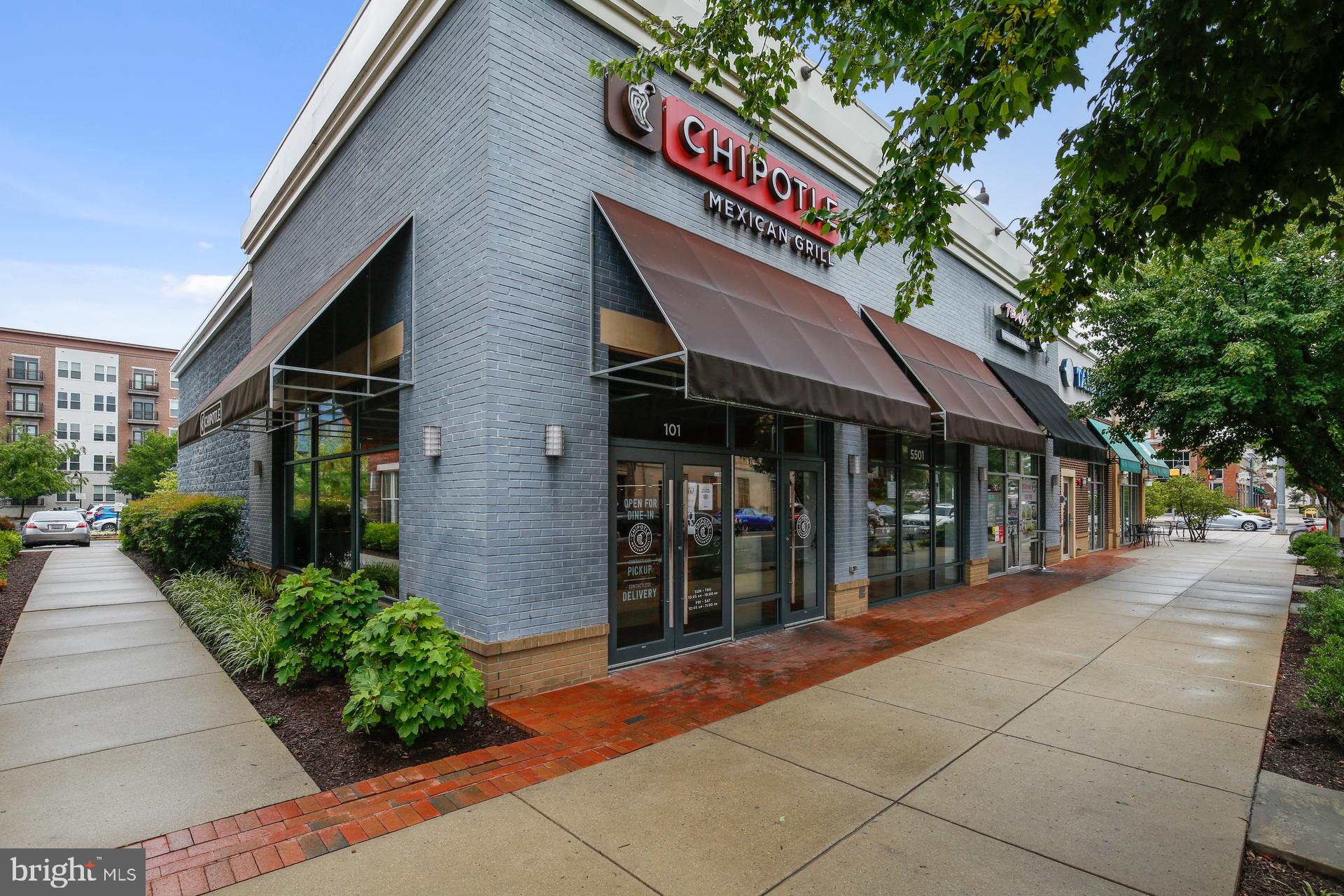 GATEWAY WEST - Residential