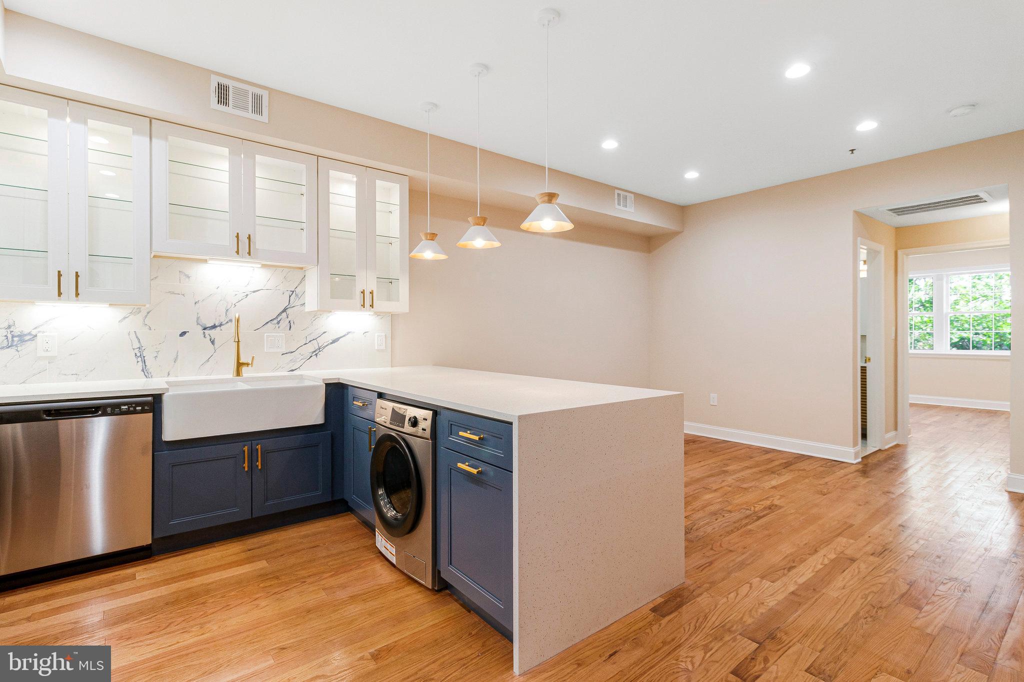 1609 17TH STREET SE 202