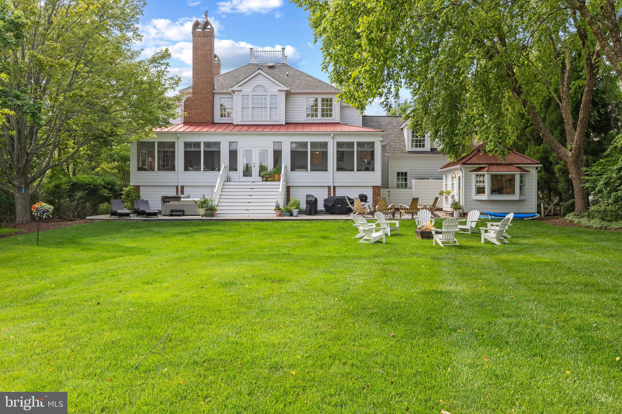 FISHING CREEK FARM - Residential