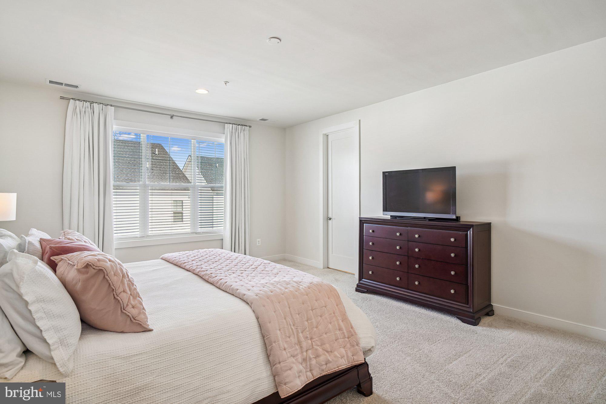 ROSEHAVEN - Residential