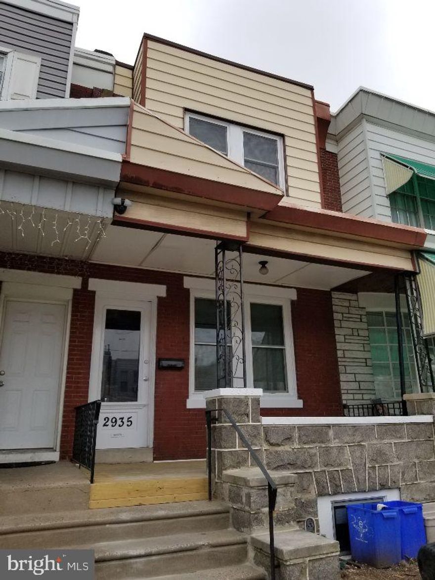 For Rent; Nicely updated throughout, 3 bdrm 1 bath row with an open front porch and small garden, well kept home, living rm w/decorative fireplace , dining rm and really nice eat in kitchen, small yard, basement, wide street, street, parking available on both sides of the street. Easy access to transportation and I-95. Easy to see. Required: 1st months rent ($1200.00) and 2 months security ($2400.00) total required $3600.00 plus $35.00 appl fee (credit, criminal and eviction background).