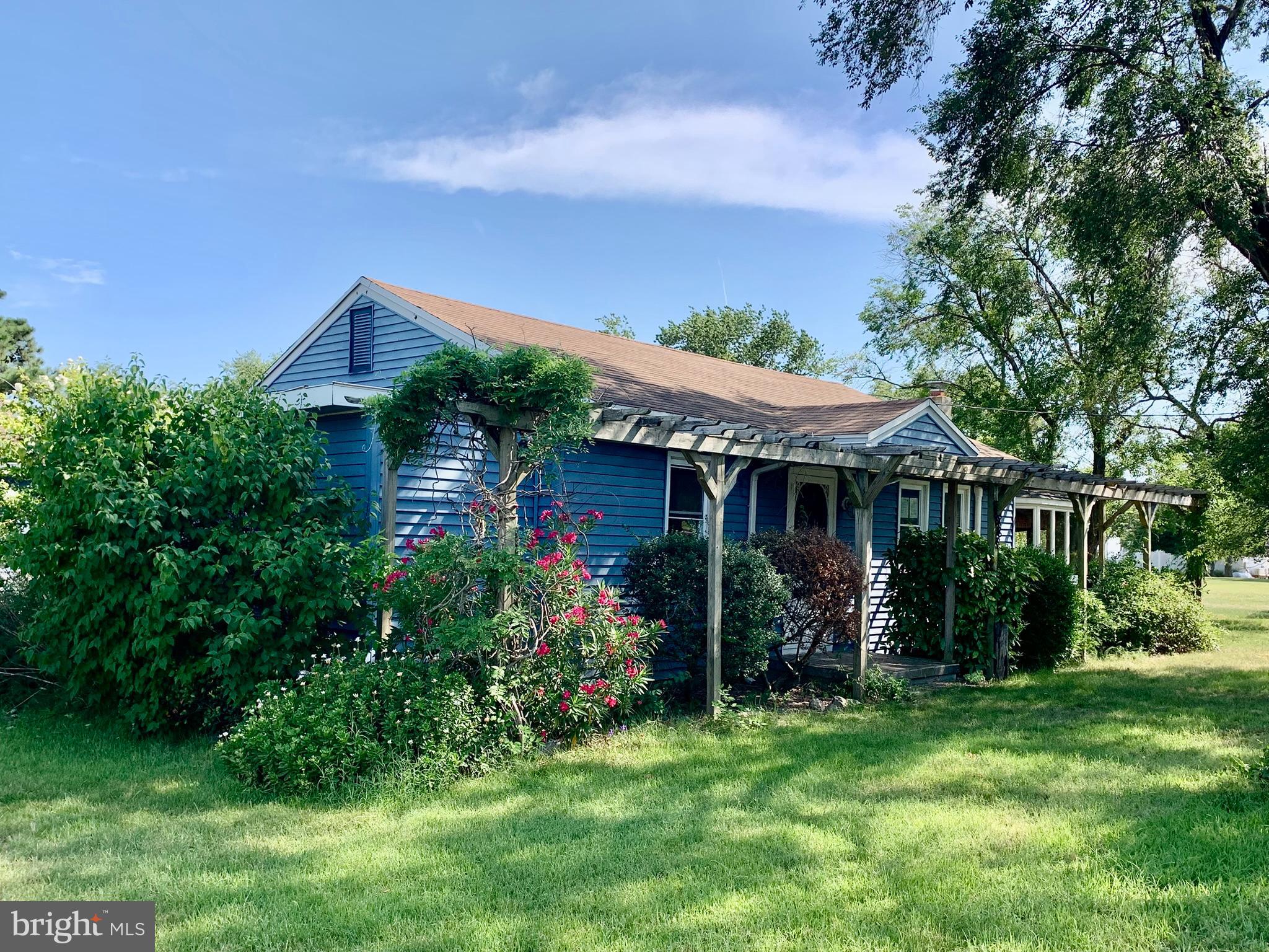 23281 HASTINGS