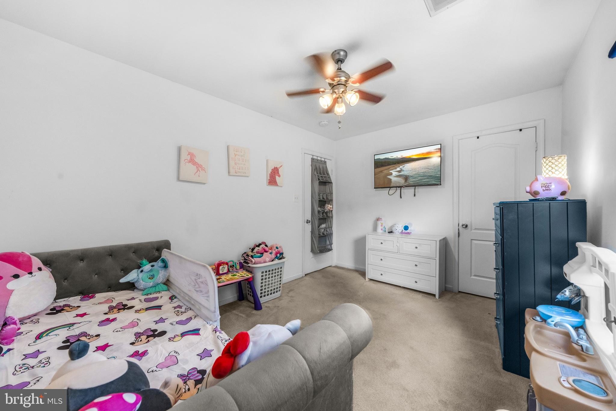 VILLAS AT SOUTH HAMPTON - Residential