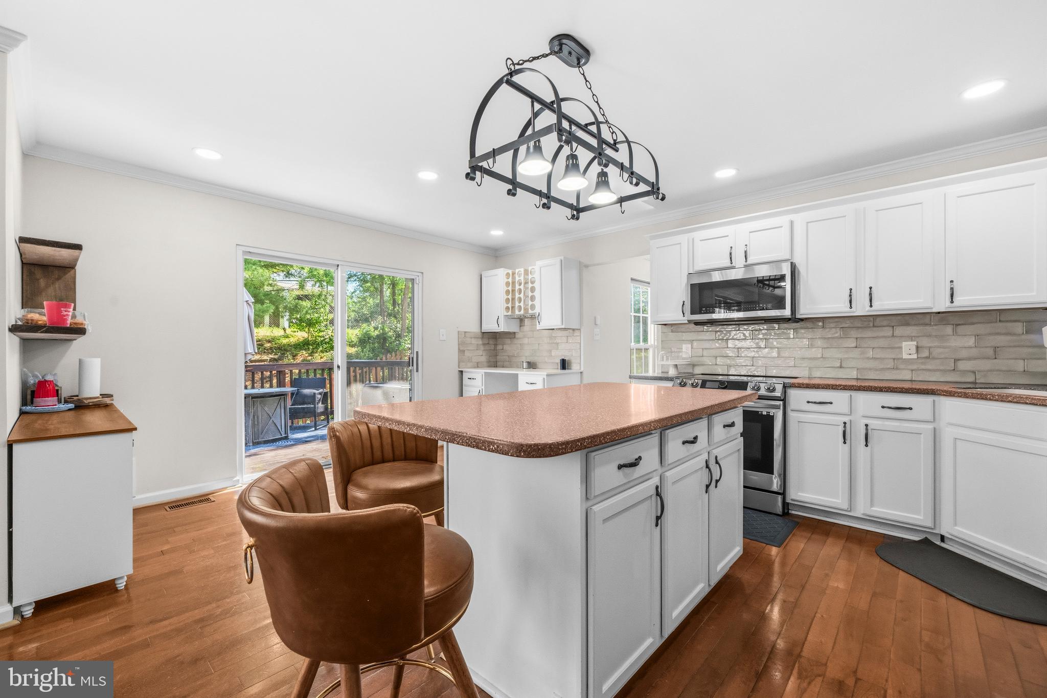 VILLAS AT SOUTH HAMPTON - Residential