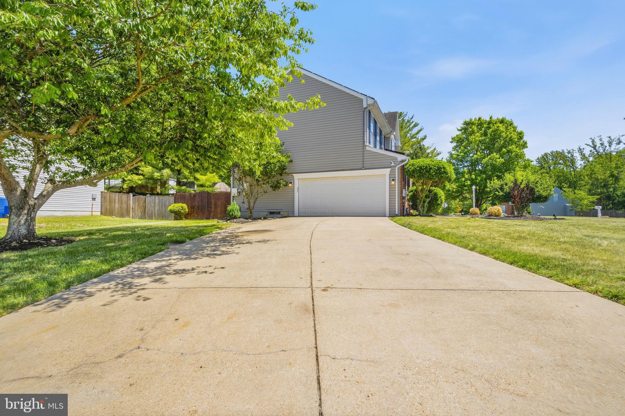 VILLAS AT SOUTH HAMPTON - Residential