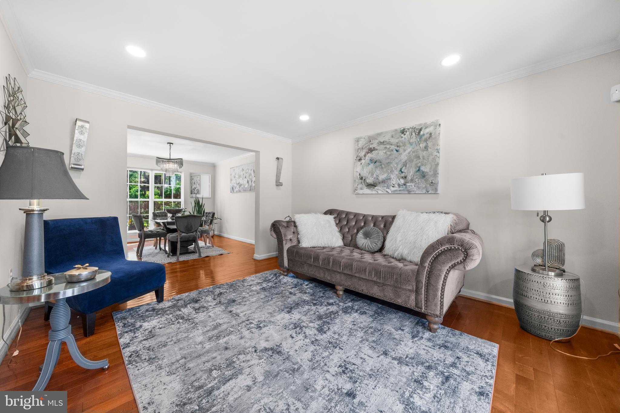 VILLAS AT SOUTH HAMPTON - Residential