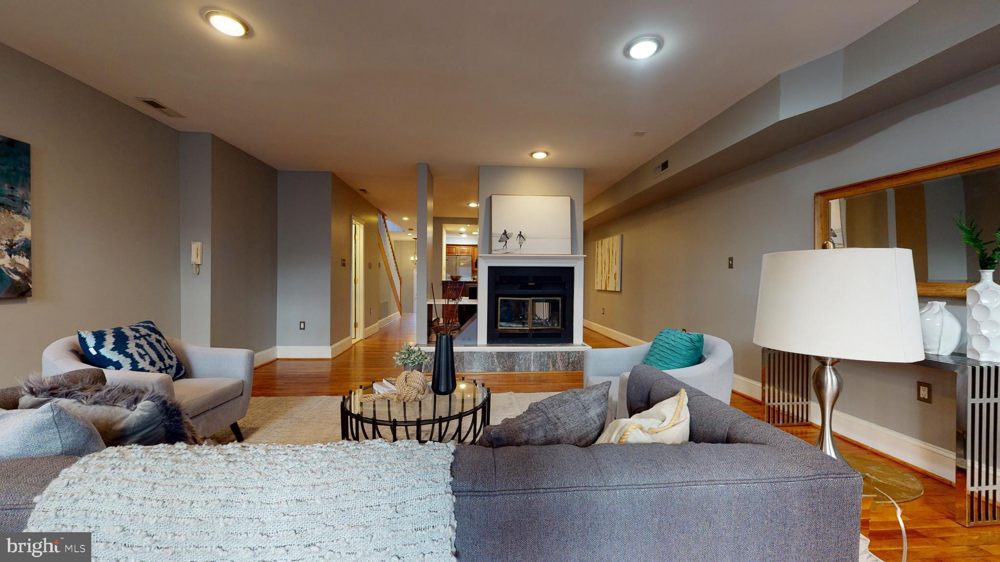 WASHINGTON SQ WEST - Residential