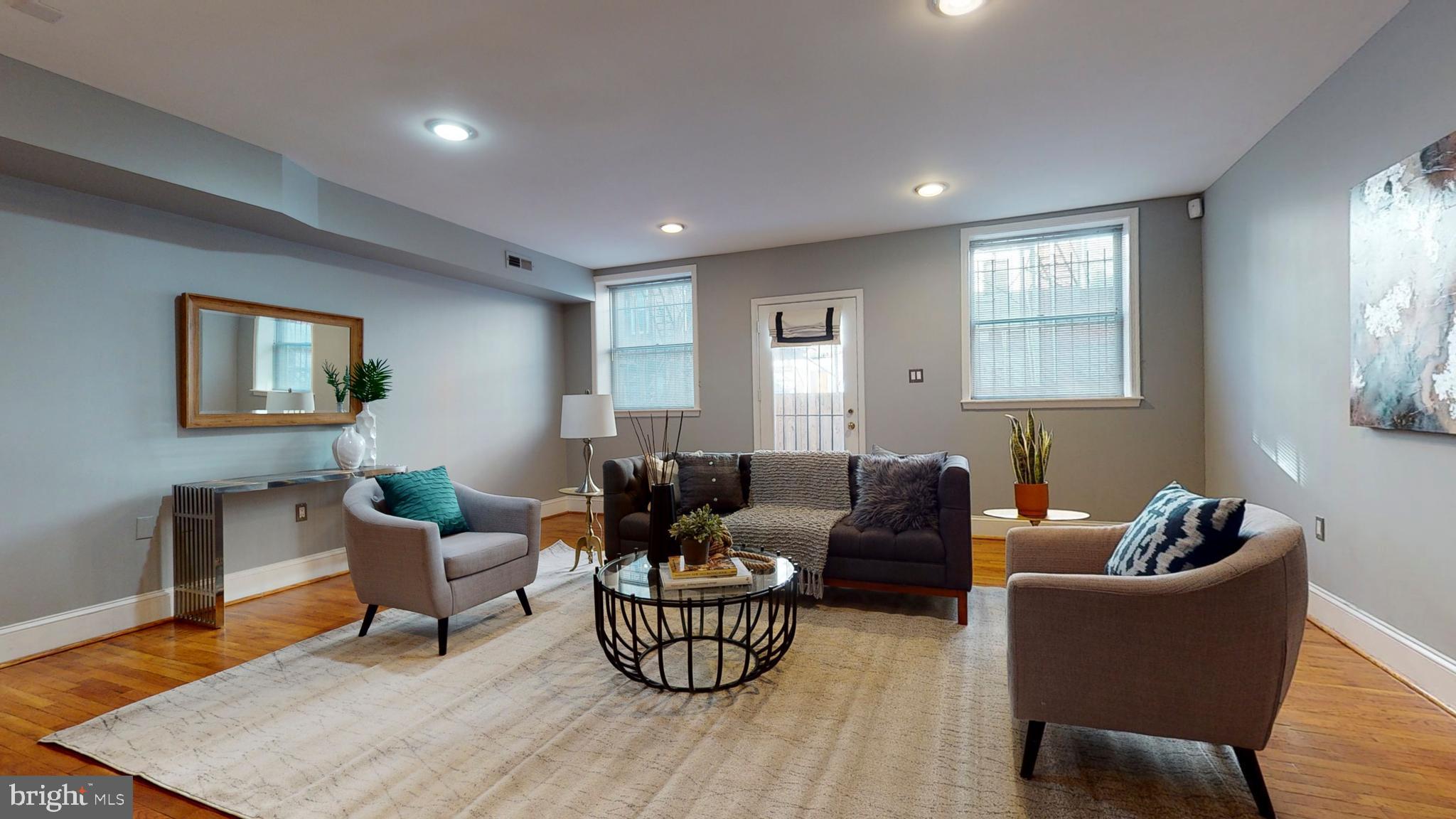 WASHINGTON SQ WEST - Residential