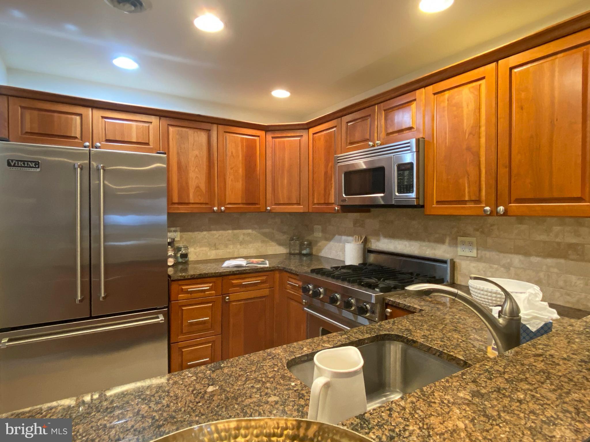 WASHINGTON SQ WEST - Residential