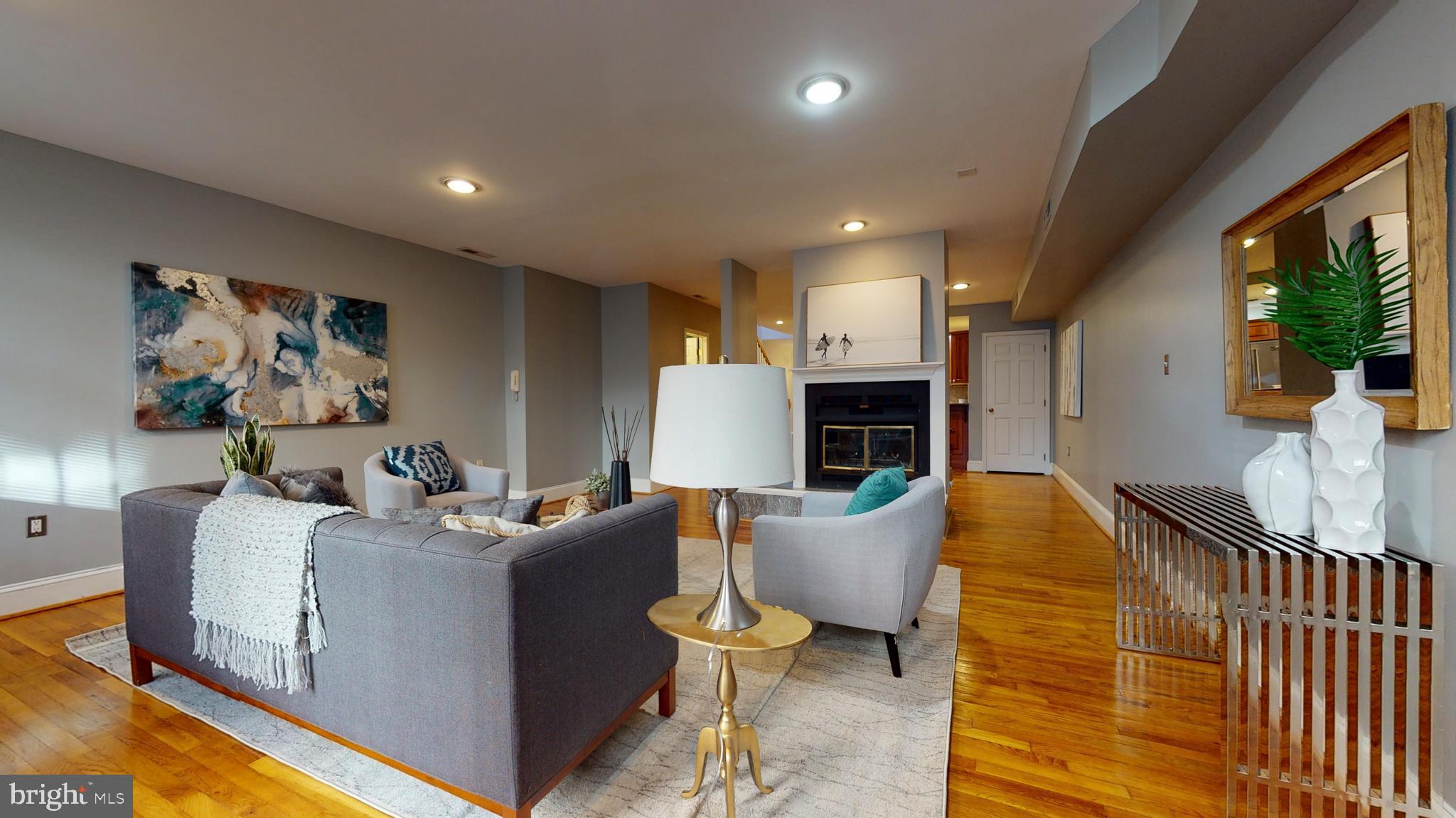 WASHINGTON SQ WEST - Residential