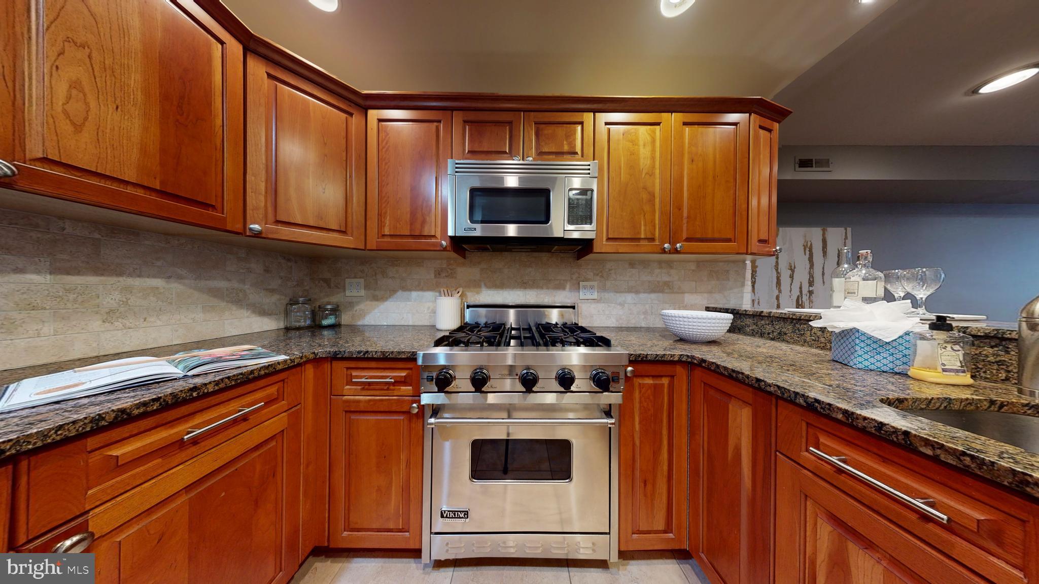 WASHINGTON SQ WEST - Residential