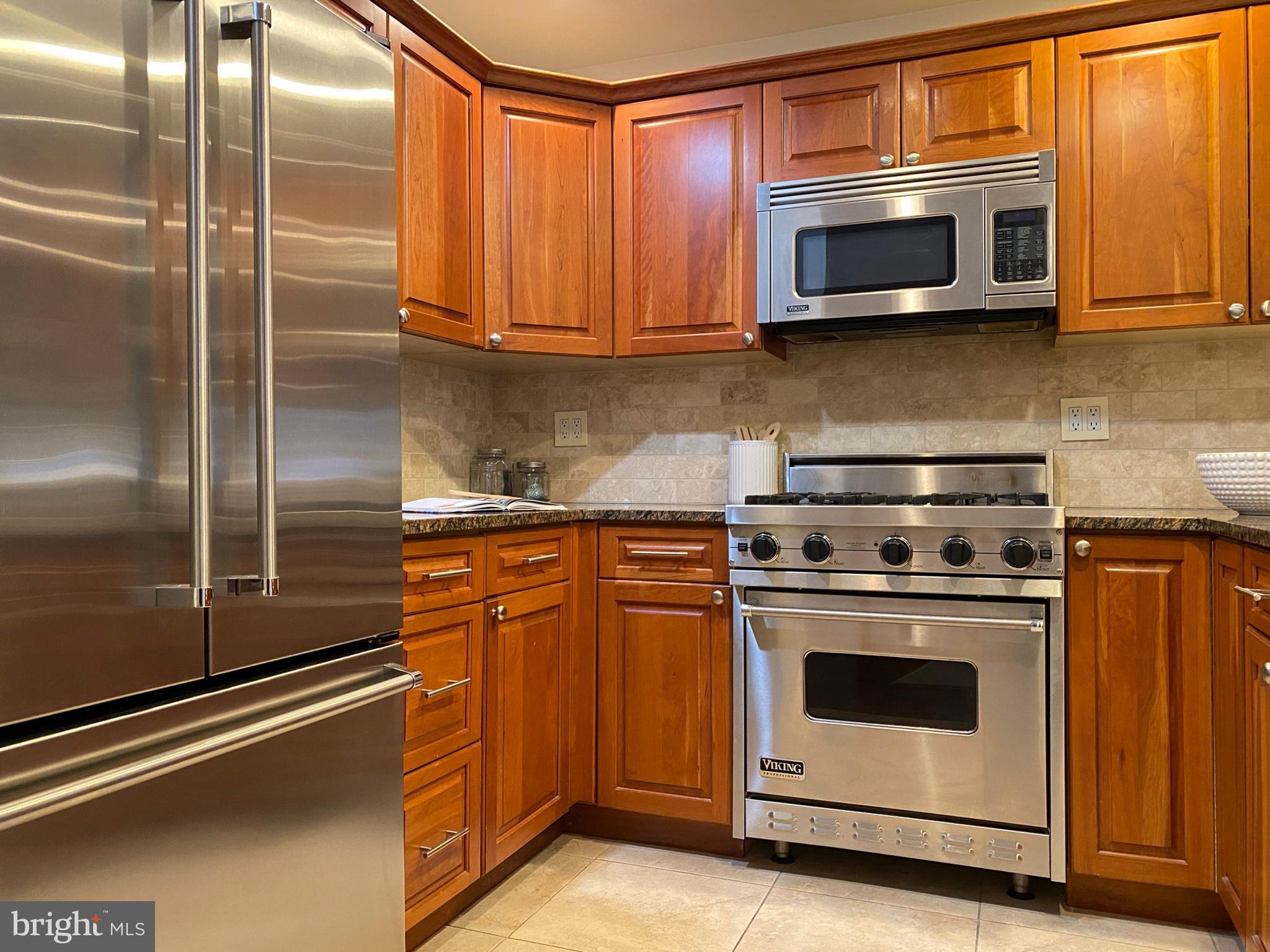 WASHINGTON SQ WEST - Residential