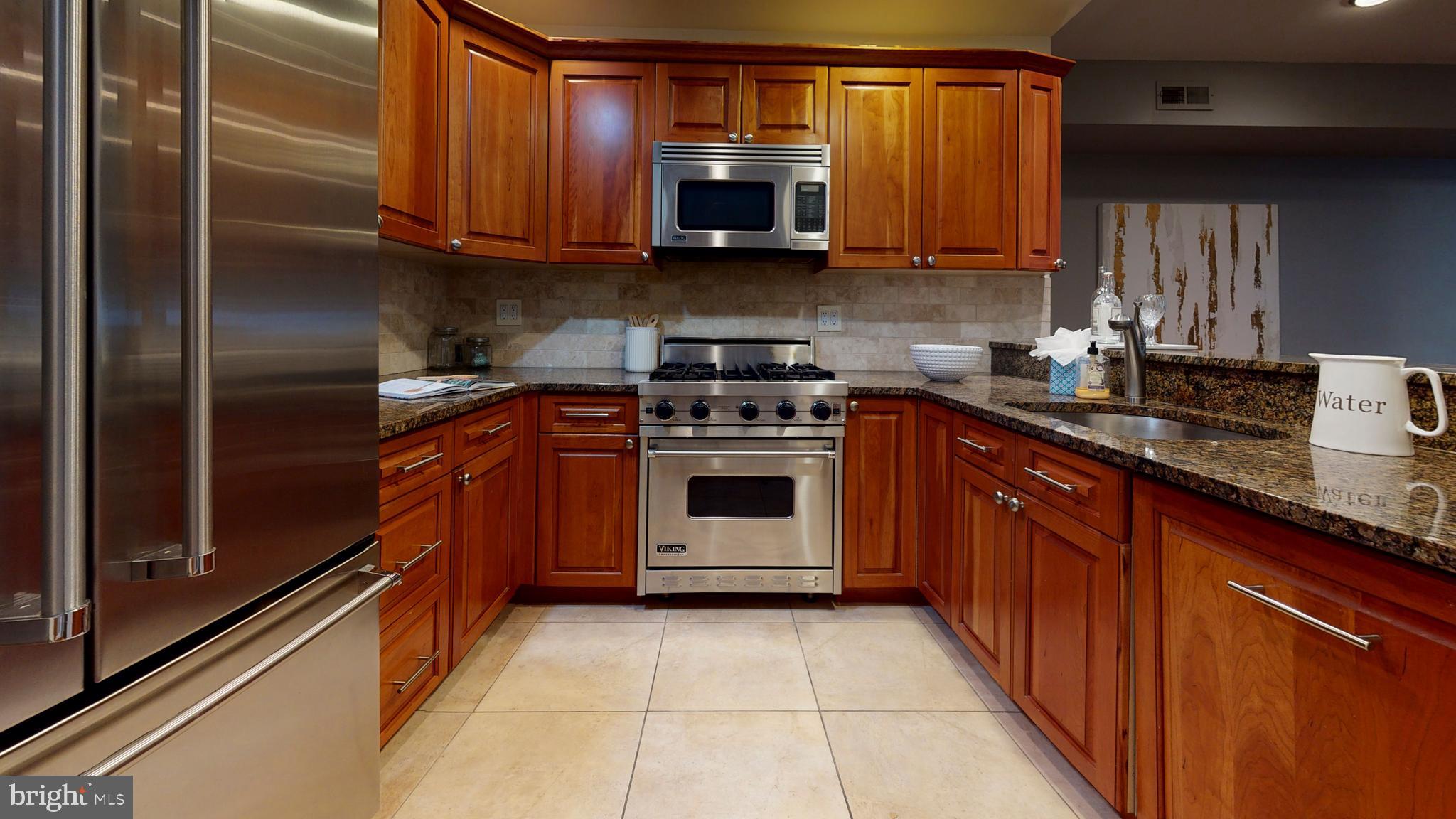 WASHINGTON SQ WEST - Residential