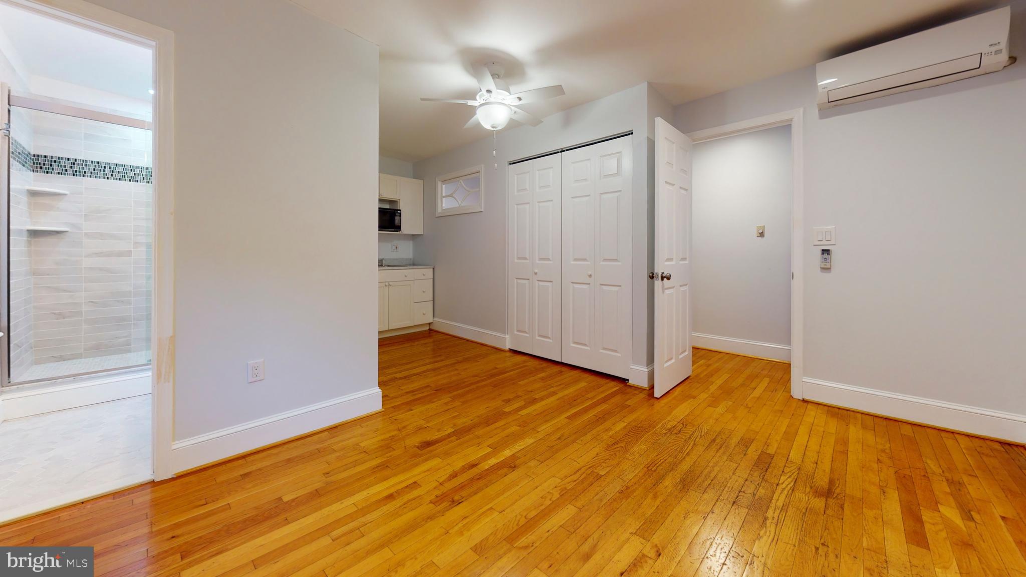 WASHINGTON SQ WEST - Residential